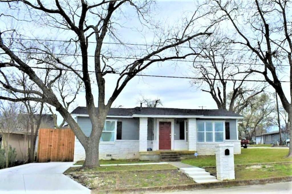 Cozy Haus Relaxing 'Home Base' Wifi Location Close To Town And Rivers, Schlitterbahn, Gruene New Braunfels Exterior foto